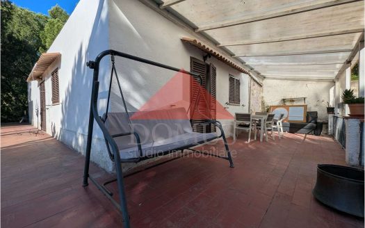 Terreno 3360 mq vista mare annesso con bagno