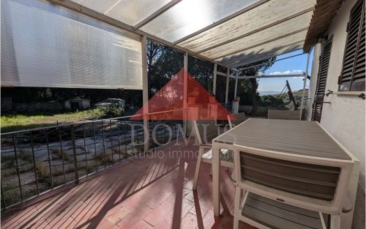 Terreno 3360 mq vista mare annesso con bagno