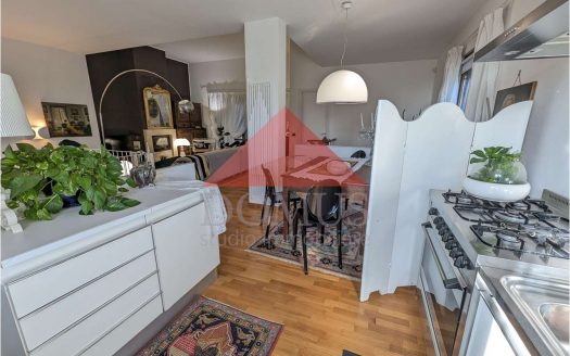 Villa indipendente ampio giardino vista mare