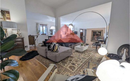 Villa indipendente ampio giardino vista mare