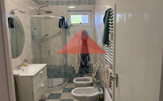 Appartamento a Salivoli con terrazza pranzabile