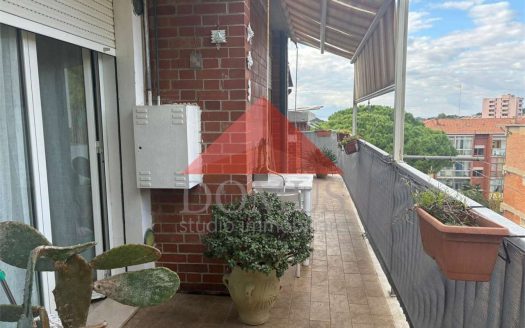 Appartamento a Salivoli con terrazza pranzabile