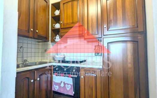Ampio appartamento primo piano in pieno centro