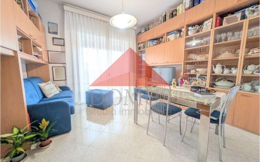 Ampio e luminoso ultimo piano con ascensore, tre camere e terrazzi in zona nuova