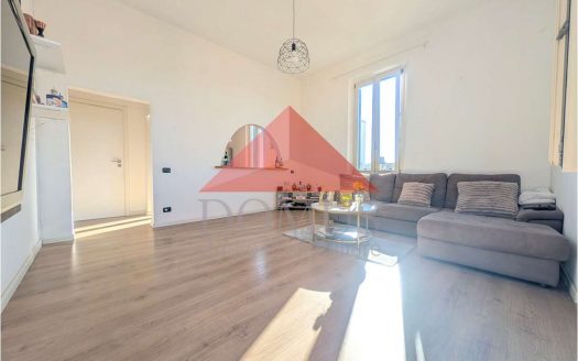 Luminoso trilocale in centro al 4°ed ultimo piano