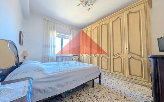 Quadrilocale, due terrazzi al quarto piano con ascensore