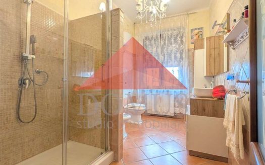 Appartamento ristruttirato in centro con balcone