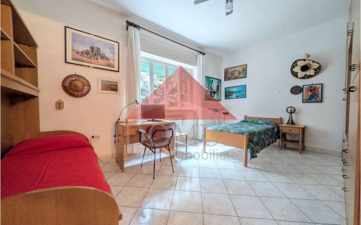 Quadrilocale con due balconi e garage in zona nuova