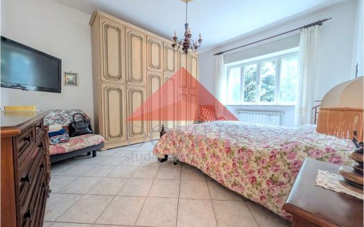 Quadrilocale con due balconi e garage in zona nuova