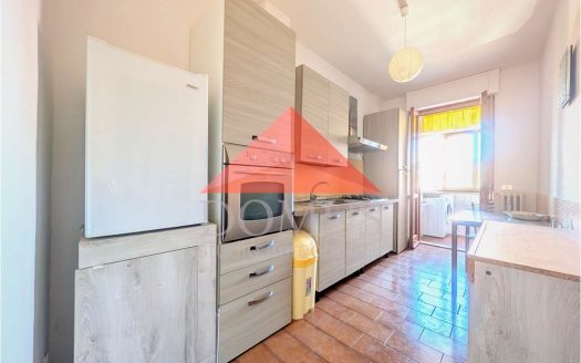 Trilocale con ampio garage primo piano a Salivoli