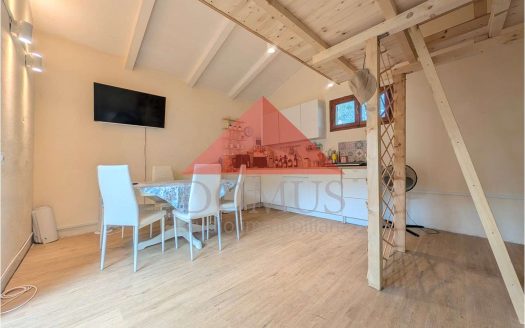 Terreno con annesso in località Fabbricciane a due minuti dalla spiaggia di Baratti