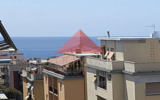 Luminoso bilocale ristrutturato in zona nuova, quarto piano