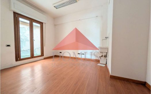 Luminoso trilocale primo piano con ascensore zona nuova