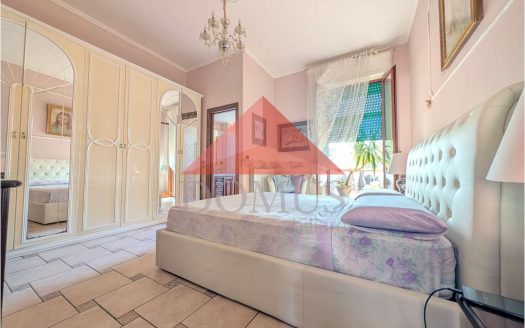 Ampio appartamento in zona pedonale secondo piano