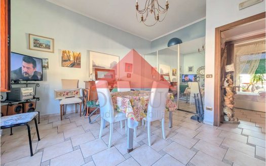 Ampio appartamento in zona pedonale secondo piano