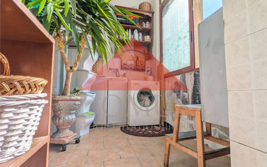 Ampio appartamento in zona pedonale secondo piano